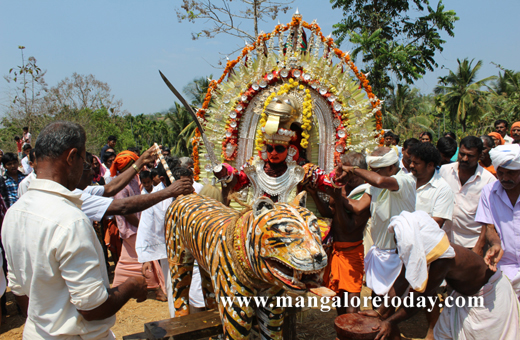 Enmakaje Nemotsava